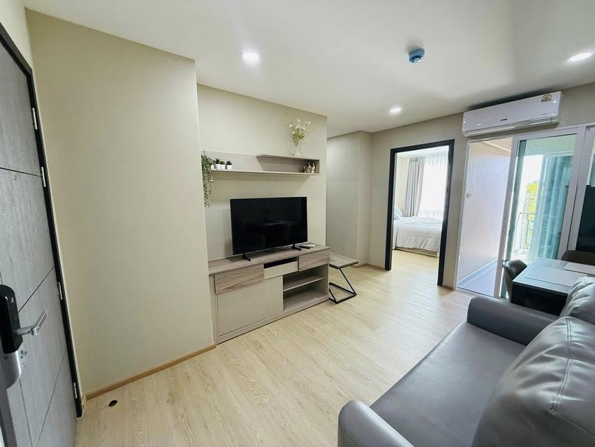 ✨ ปล่อยเช่าคอนโด 1 นอน 35 ตรม. วิวสระสวย 15,000.- (รวมส่วนกลาง) พร้อมคลับเฮ้าส์หรู! 🏊‍♂️ 3