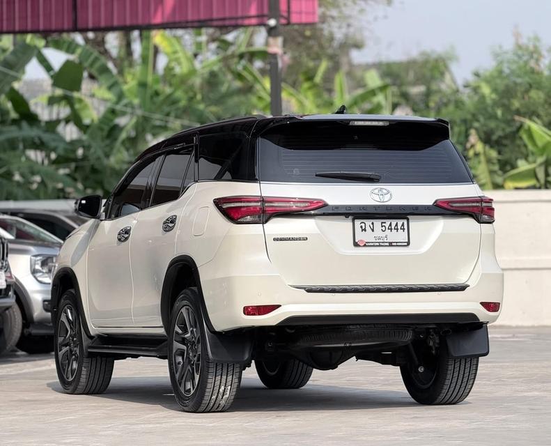 Toyota Fortuner 2.4Commander ปี22 รูปที่ 4