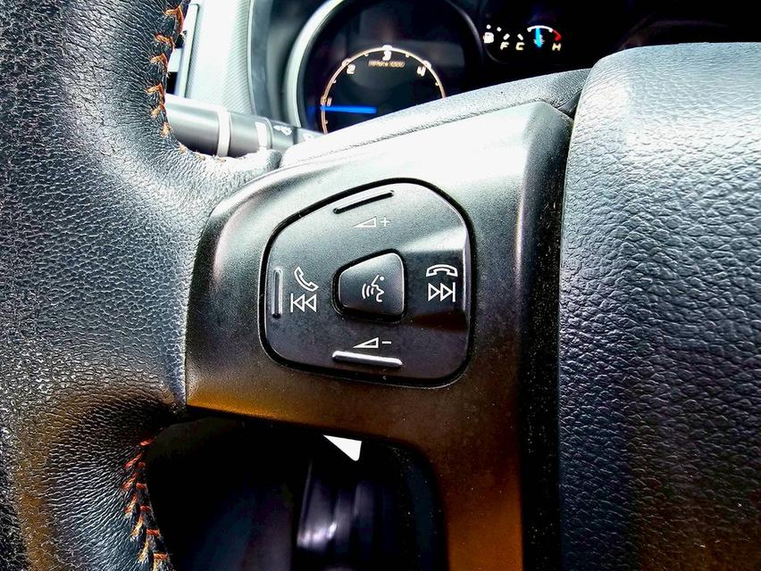 รหัสรถ SEZ7698 Ford Ranger 4 ประตู 2.2 Wildtrak Hi-Rider เกียร์ ออโต้ สี ส้ม ปี 2015 16
