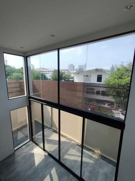 ด่วนหลุดจอง...ให้เช่าทาวน์โฮม 3.5ชั้นย่านThe Nine พระราม9 หัวหมาก รามคำแหง ศรีนครินทร์ พัฒนาการ โครงการไอเรส พระราม 9 Aires Rama 9 ใกล้กับ เดอะไนท์ 2