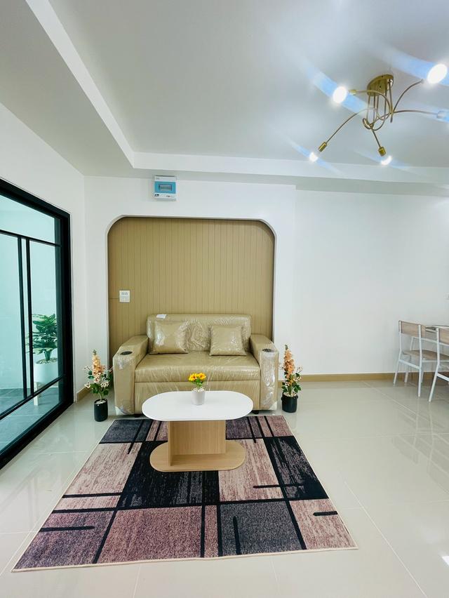 หมู่บ้านตะวันงาม     10