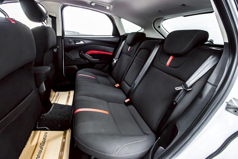 FORD FOCUS 2.0 S 5DR 2013  5