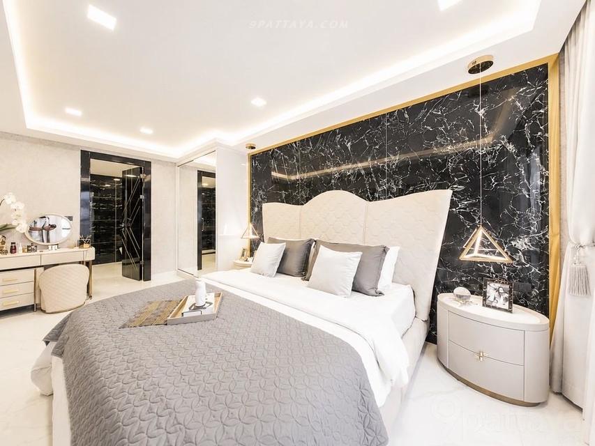 Grand Solaire Noble Pattaya for SaleSpacious 2-bedroom condo in Central Pattaya.2 bedrooms, 2 bathrooms94 sq.m.Foreign Quota availableFloors 5–42 11