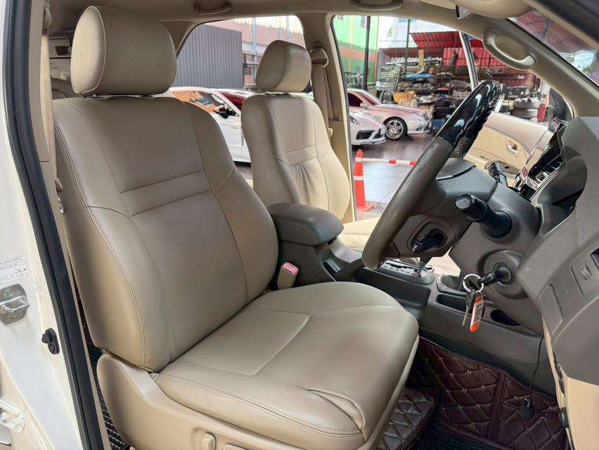 TOYOTA FORTUNER 3.0 V 4WD ปี2012 รถบ้านแท้ รถสายลุย  โคตรคุ้ม ไม่เคยชน  พร้อมใช้งาน 10