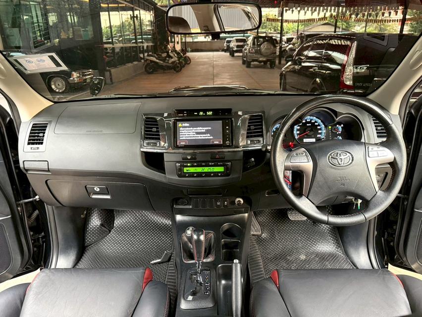 TOYOTA FORTUNER 3.0 TRD Sportivo 4WD ปี 2015 6