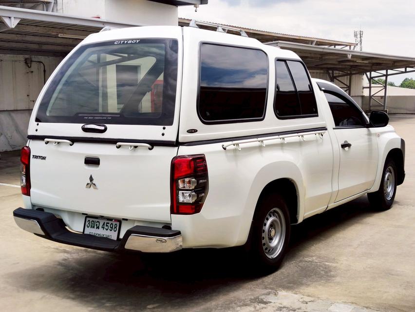 รหัสรถ CAT4598 2021. Mitsubishi Triton 2.5 GL เกียร์ธรรมดา
