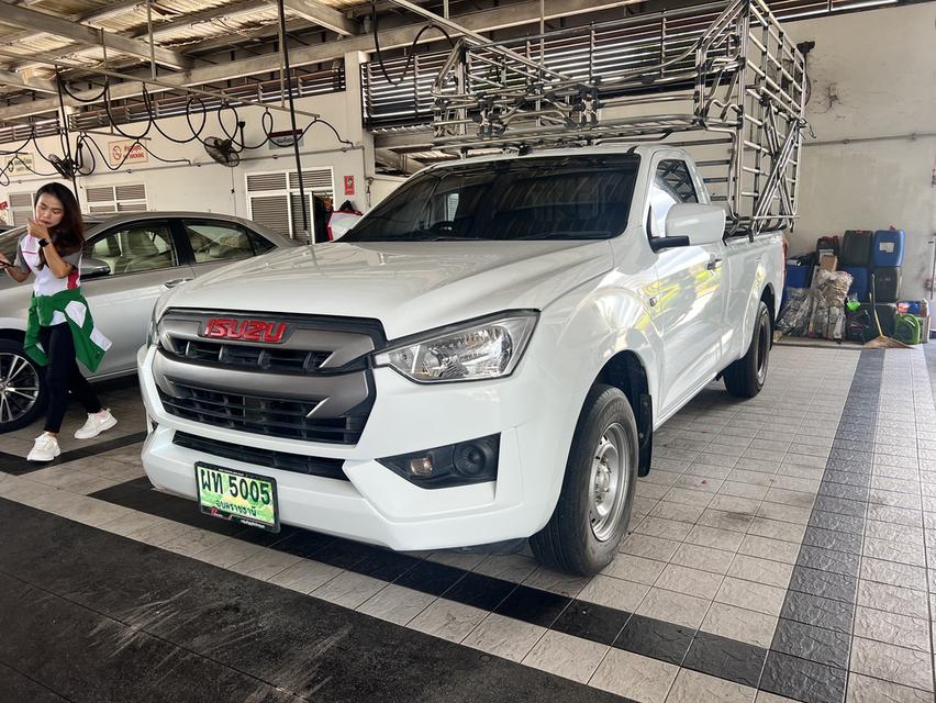 Isuzu Dmax Spark 3.0S 2020 1