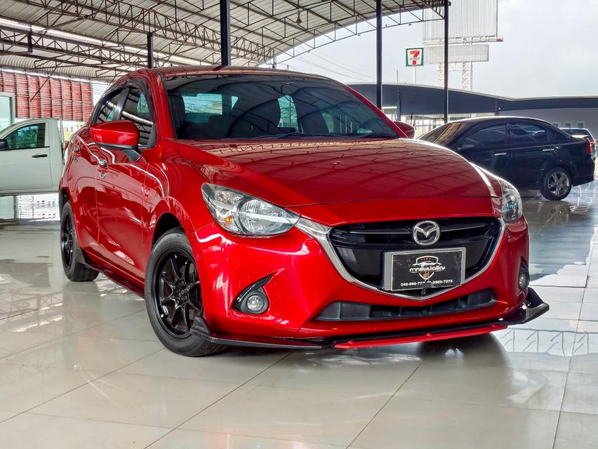 🚗Mazda 2 Skyactiv High Connect ปี 2015 ราคาเพียง 315,000 บาท