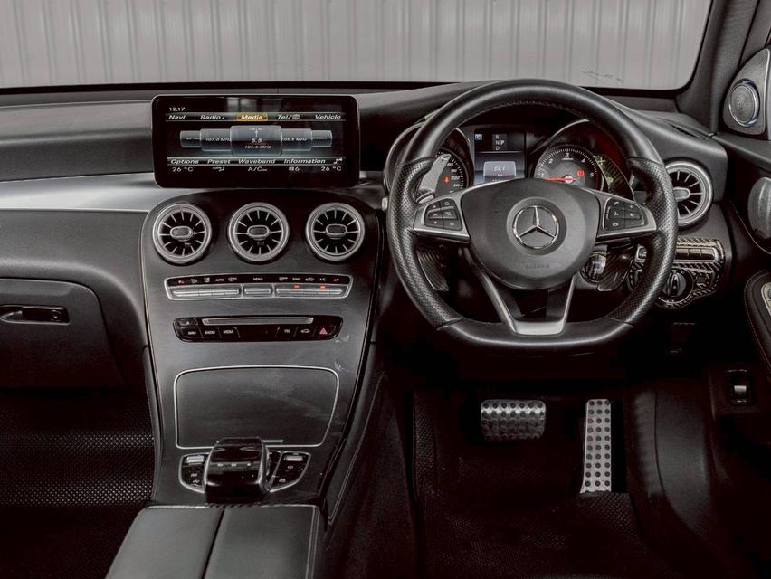 Mercedes Benz GLC 250d 4Matic AMG 2016 จด 2017 19