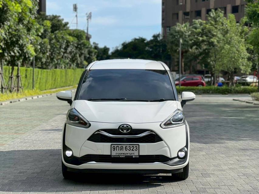 Toyota Sienta 2019 