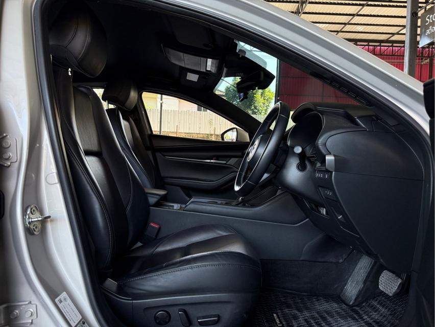 รหัสรถ WRT9963 2022 MAZDA MAZDA3, 2.0 S SPORTS 11