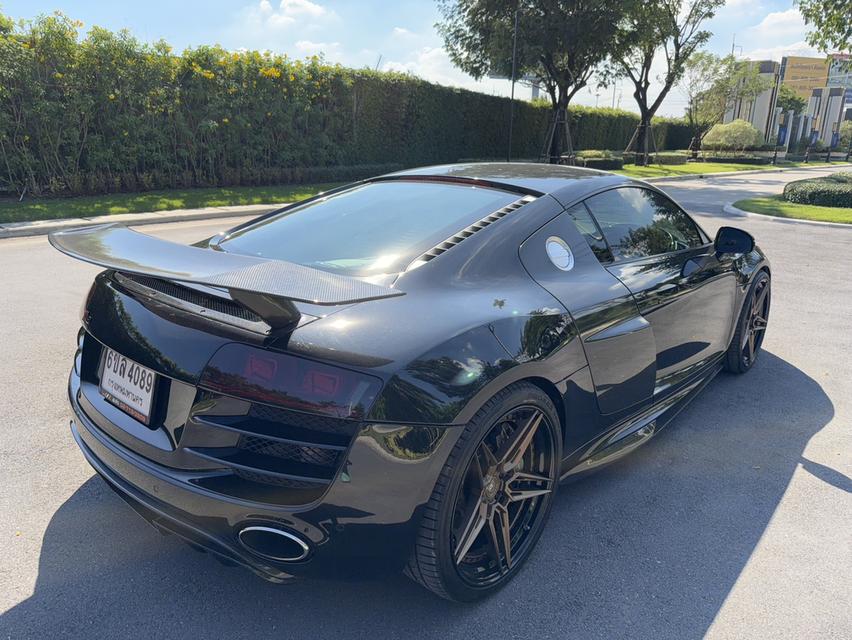 Audi R8 V10 FSI ปี 2011 8