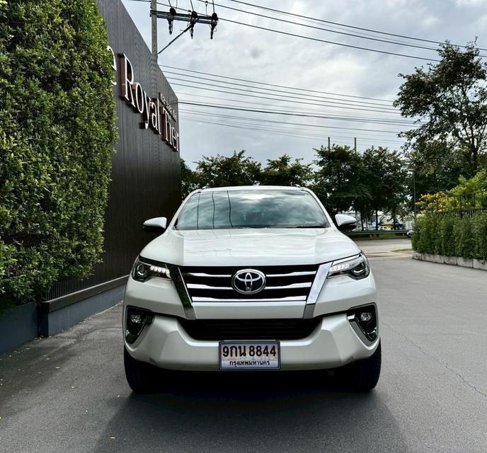 Toyota Fortuner 2.4 G สีขาว ปี2020รถมือเดียวป้ายแดง สีเดิมไม่เคยชน เจ้าของดูแลดี ใช้น้อย สภาพพร้อมใช้งาน 4