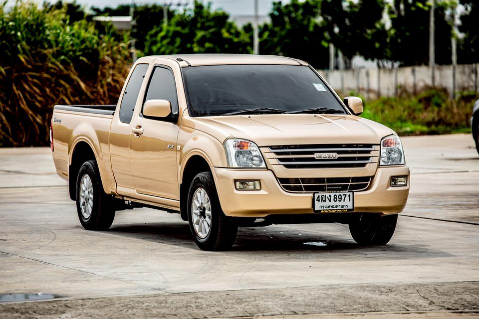 Isuzu D-Max 2.5 SLX Space Cab เกียร์ธรรมดา สีน้ำตาล ปี 2005