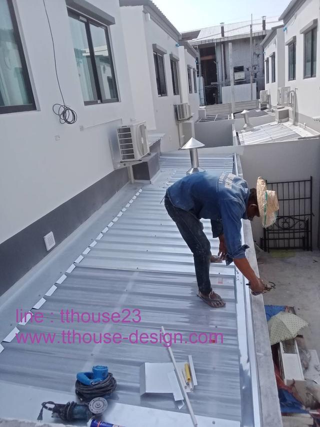 รับเหมา ต่อเติม โครงหลังคากันสาด ต่อเติมห้องครัวเทพื้นปูกระเบื้อง แบบครบวงจร  Line dddesign23