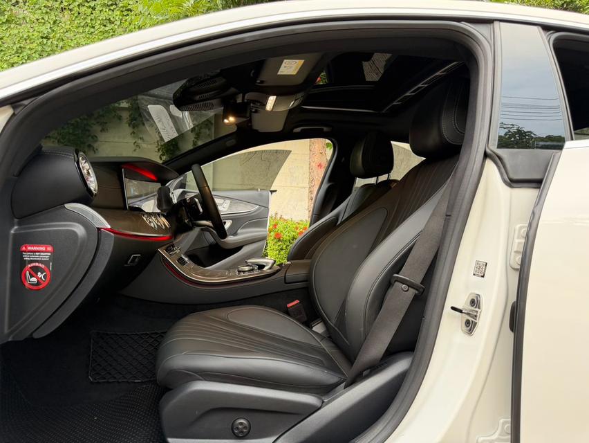Benz CLS300d AMG Premium ของแต่งท่วม 7xx,xxx บาทรถบ้านมือเดียว 2020 ไมล์น้อย รูปที่ 11