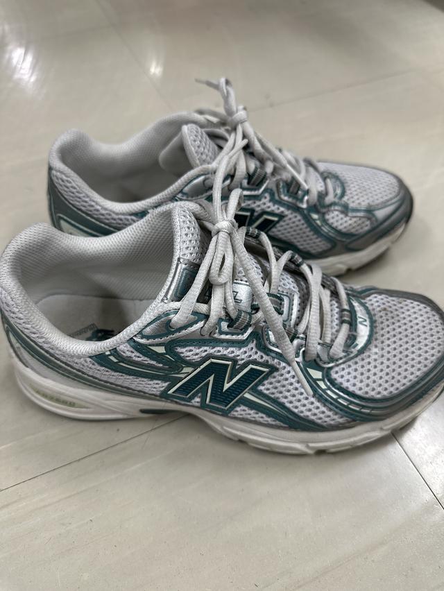 รองเท้า newbalance 740 มือสอง