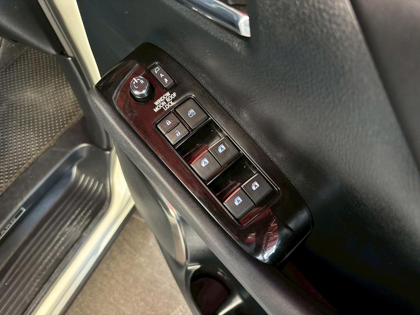 TOYOTA ALPHARD 2.5 SC PACKAGE ปี 2016 รูปที่ 9