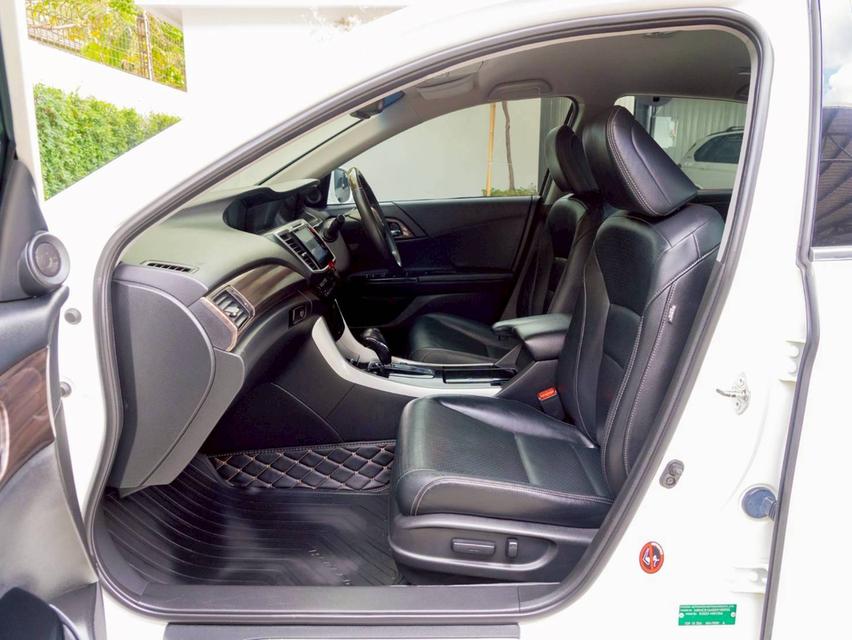 Honda Accord 2.0EL ปี 2016 ✨ #ประกันเครื่องเกียร์3ปี / 30,000 km.✨️ 6