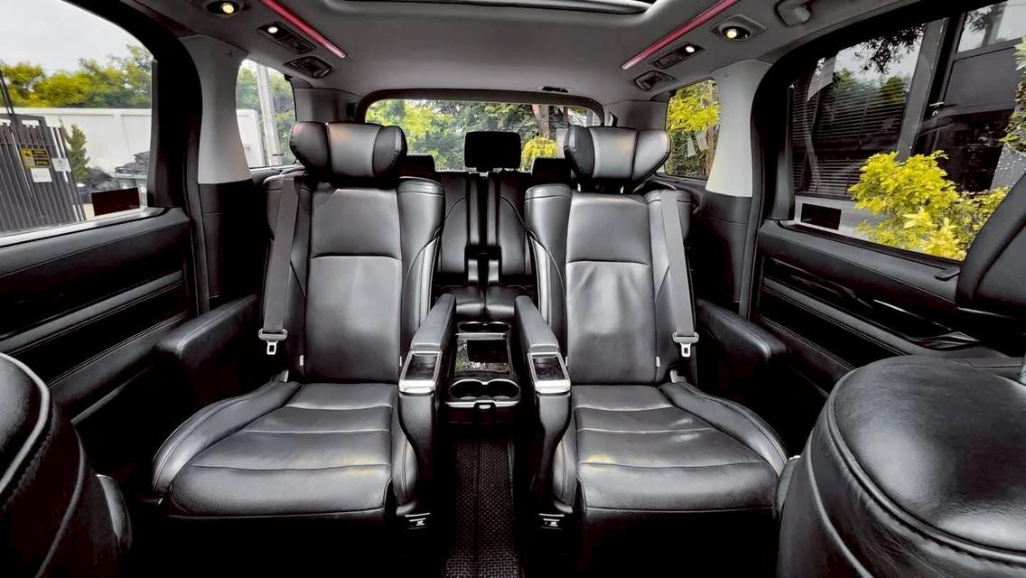 รหัสรถ PR6969 TOYOTA Vellfire 2.5 CVT Minor-change 2019 12