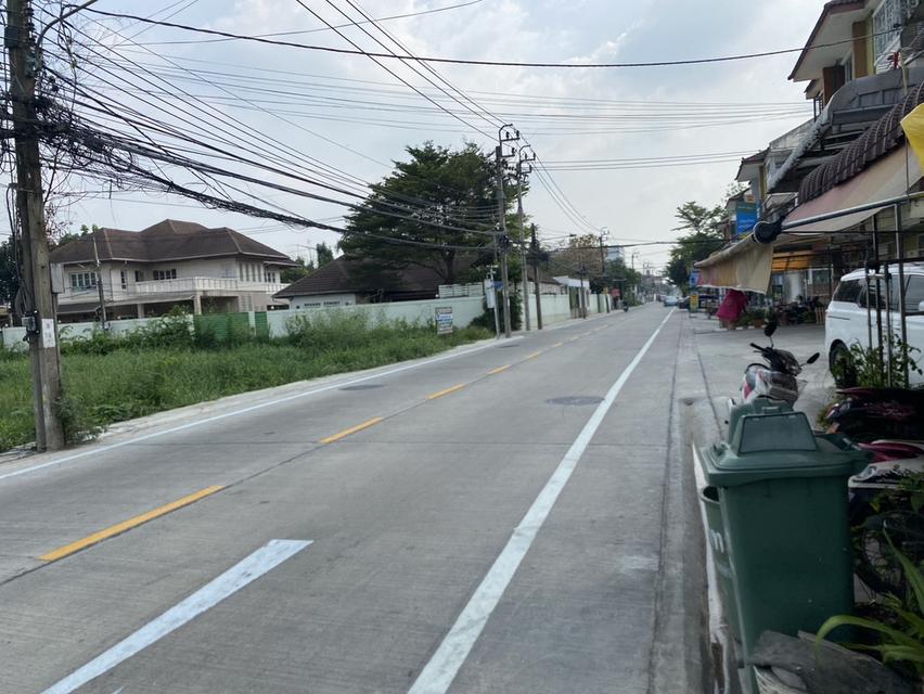 ขาย :ทาวน์เฮาส์ 3 ชั้น, เนื้อที่ 26 ตรว. ซอยรามอินทรา 39 ( ถนนสุขาภิบาล 5 ซอย 5 ) 18