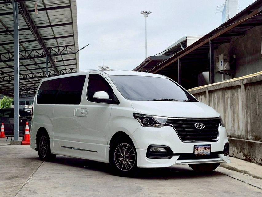 ขาย Hyundai H1 2.5Elite NS ปี22