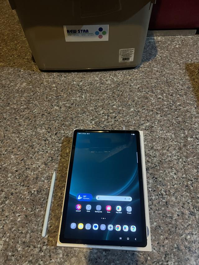ขายๆๆๆถูกSamsungTabS9FEสีMint128กิ๊กสภาพสวยการใช้งานดีเยี่ยมทุกๆฟังชั่นเครื่องรีสโตได้ตลอดไม่มีติดแอคเค้าใดๆคับ ( จอสวยกริปจอกางสุดไม่มีจุดไม่มีเส้นไม