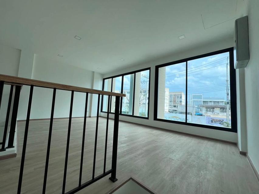 Luxury townhome project For Sale The Blisz ICONIC Sathon – Charan 35 10