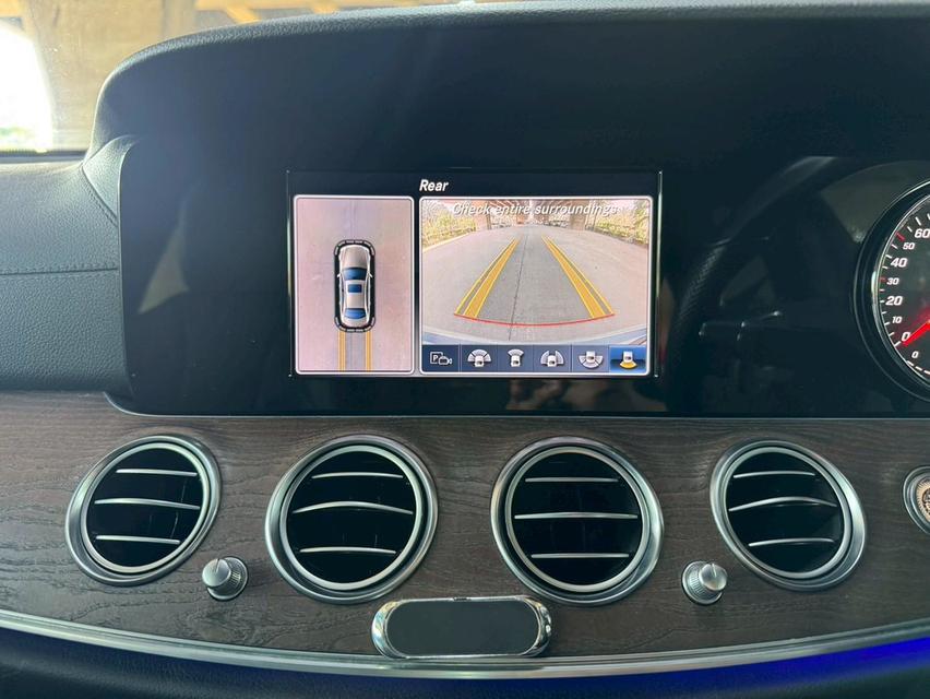 Mercedes-Benz E220d W213 Avantgarde Sedan AT ปี 2017 ดีเซล 13
