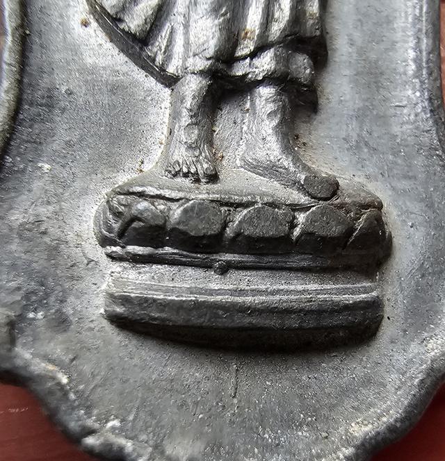 พระฉลอง 25 พุทธศตวรรษ เนื้อชิน มีเข็มนิยม ปี 2500 รูปที่ 6