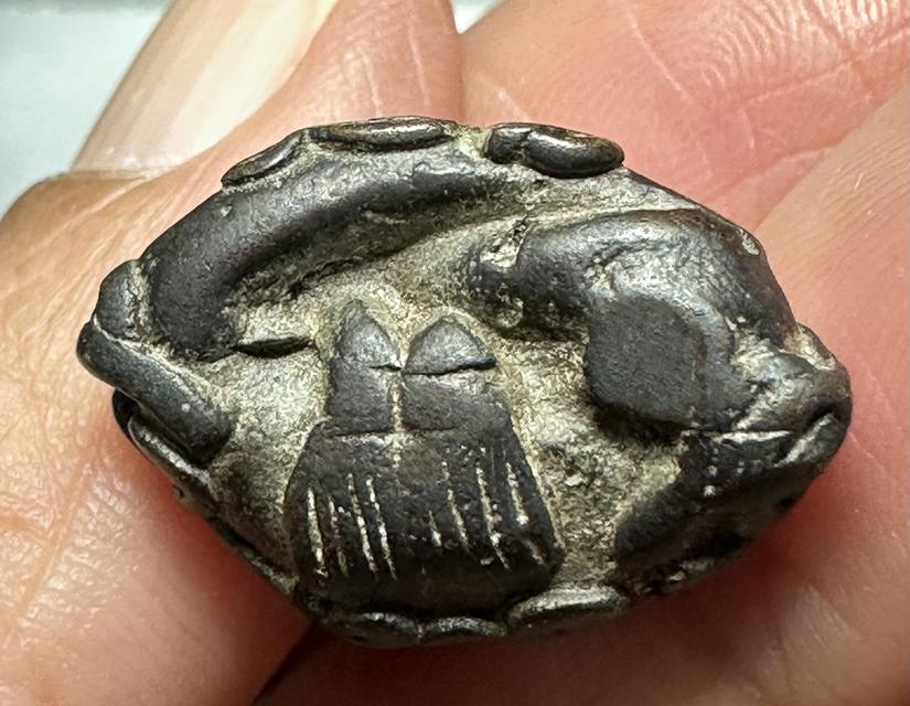 พระปิดตาเนื้อสัมฤทธิ์ ยันต์ยุ่ง พระผ่านการใช้ ไม่ทราบที่ รูปที่ 10