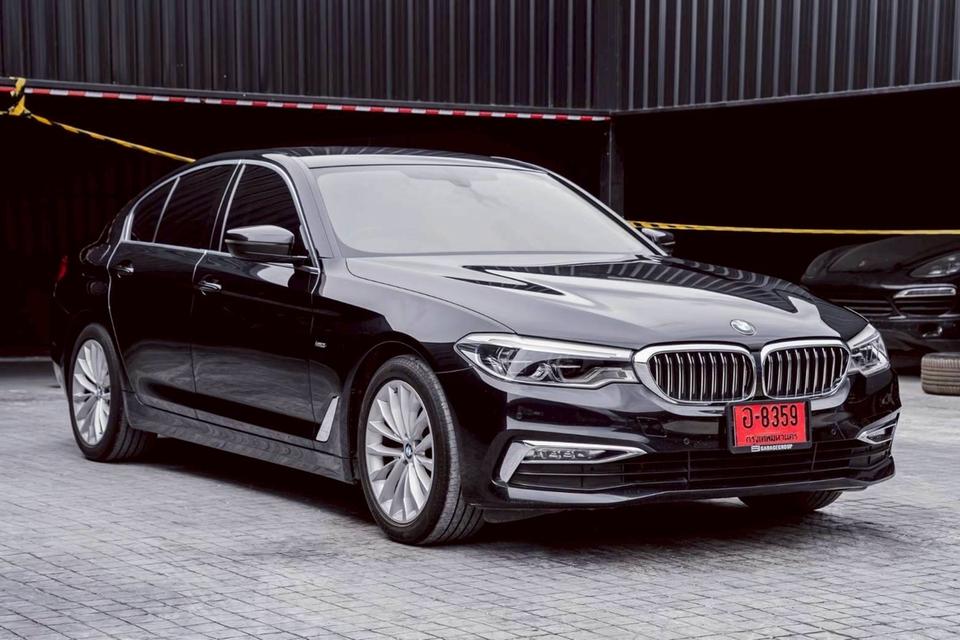 รหัสรถ 67GG2585 BMW 520d Luxury Limousine G30 ปี2017
