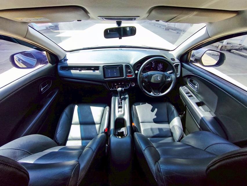 รหัสรถ CAT2780 2016. Honda HR-V 1.8 E เรียบหรู สีเทาดำหล่อเข้ม รูปที่ 4