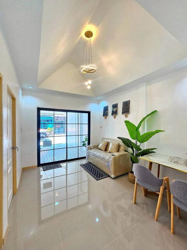 หมู่บ้านบัวทอง4  (คุณาภัทร) บางบัวทองทาวน์เฮ้าส์ชั้นเดียว ตกแต่งใหม่พร้อมอยู่บ้านสวย พร้อมเข้าอยู่ 9