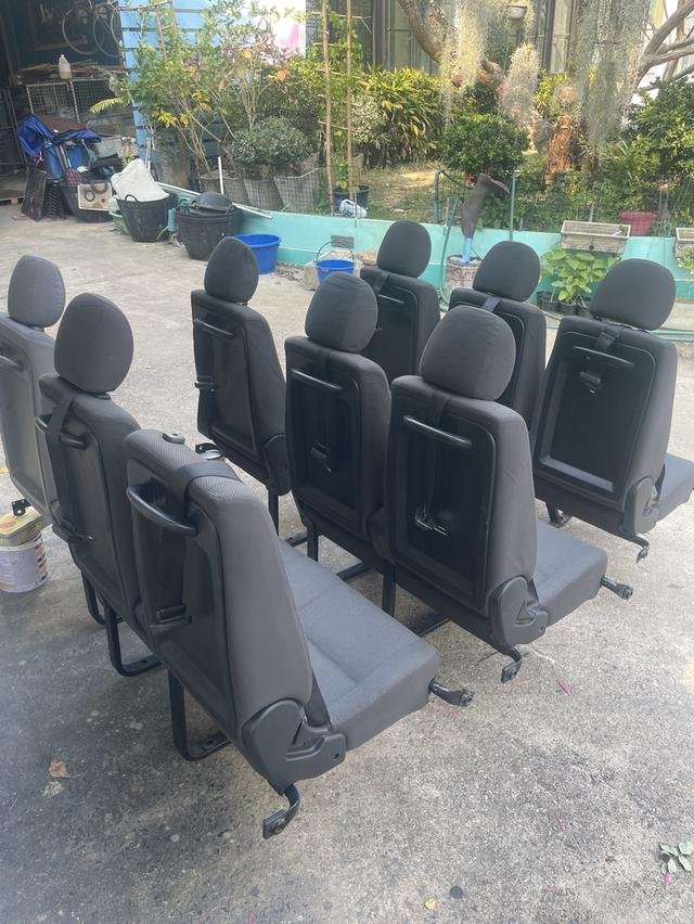 เก้าอี้นั่งรถตู้ 3 แถว รูปที่ 4
