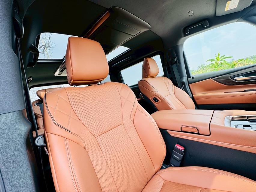 NEW TOYOTA ALPHARD 4.0 2.5 HEV EXECUTIVE LOUNGE E-FOUR 4WD TOP 2024 12