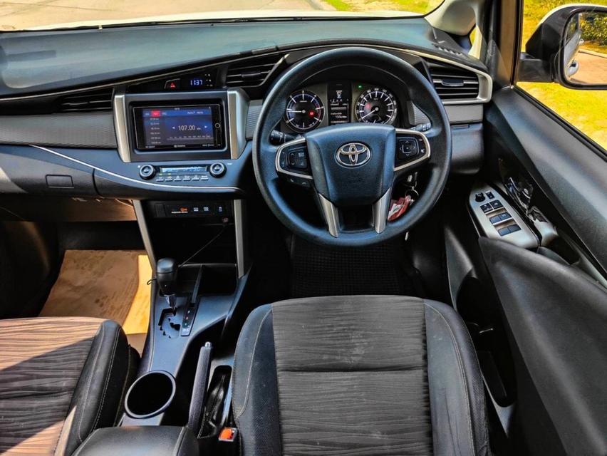 Toyota Innova 2018 2.8 G 3