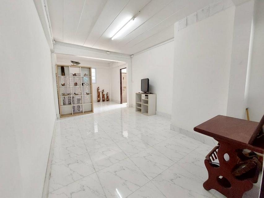 หมู่บ้านร่วมสุข 3 ถนนสามวา คลองสามวา มีนบุรี ขายบ้านเดี่ยว 42 ตารางวา 3 ห้องนอน 2 ห้องน้ำ 6