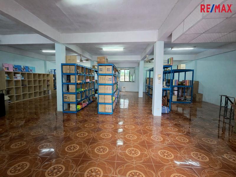 ขายอาคารพาณิชย์ 3.5 ชั้น 3 คูหา พระราม 2 ซอยสะแกงาม 35/3 พื้นที่ใหญ่ เหมาะทำธุรกิจ 10