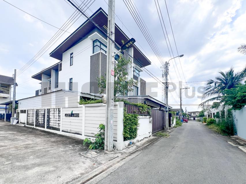 Cozy สตรีวิทยา 2 ซอย 15 | Home office โชคชัย 4 (น้ำไม่ท่วม) 3