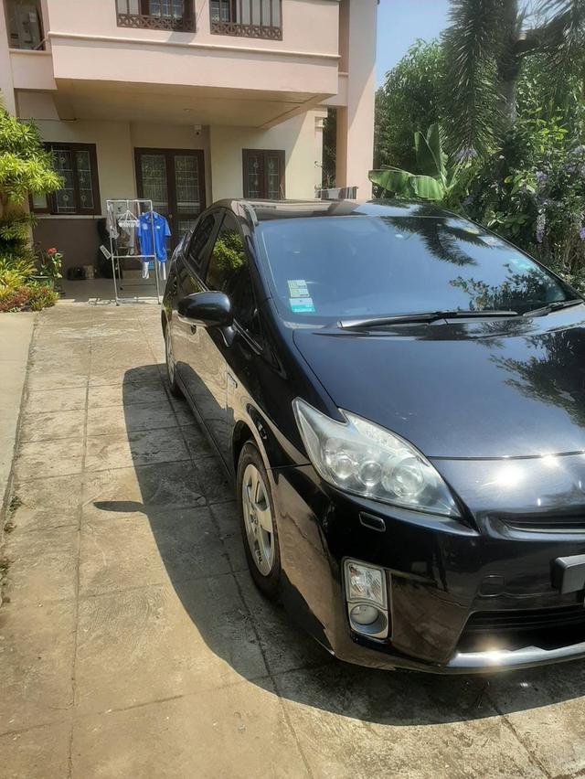 Toyota Prius ปี 2011