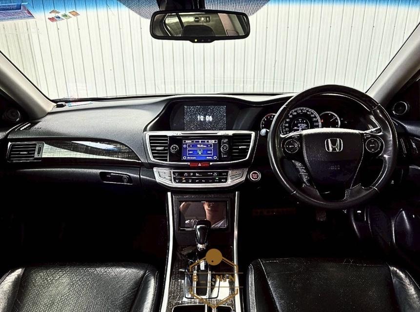 รถยนต์ honda 4