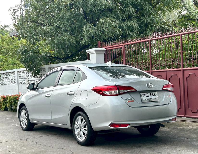 Toyota Yaris Ativ 1.2G ปี17 4