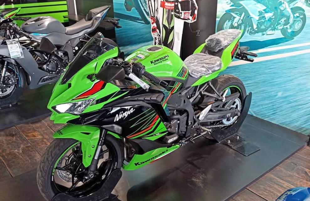 ปล่อยขาย Kawasaki Ninja ZX-25R สีเขียว