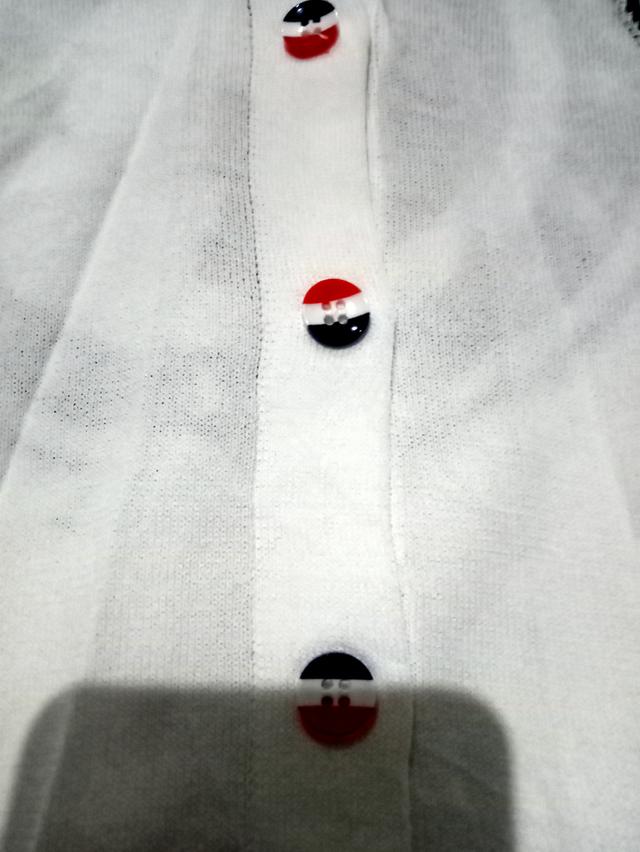 เสื้อผ้า  แบรนด์เนม มือสอง รูปที่ 2