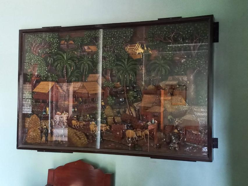 แผ่นไม้สักแกะสลัก ประดับฝาผนัง (วิถีชีวิตคนไทย) รูปที่ 6