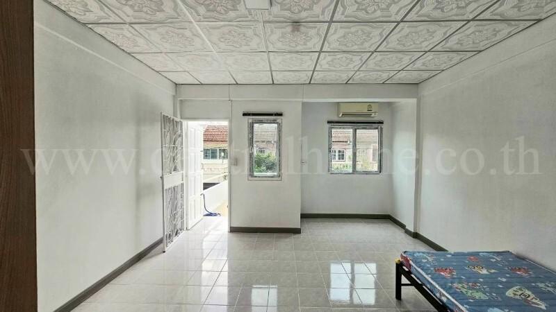 ให้เช่า ทาวน์เฮ้าส์ 3 ชั้น ซอย พิบูลสงคราม 22 ใกล้ MRT แยกติวานนท์ รีโนเวทใหม่พร้อมอยู่ 13