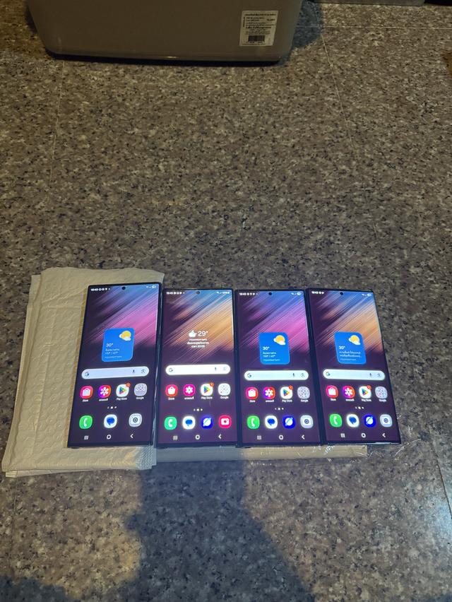ขายSamsungS22Ultra256กิ๊กสีใหม่หายากGreenและBurgundyไร้รอยตกใช้งานดีถูกมากก