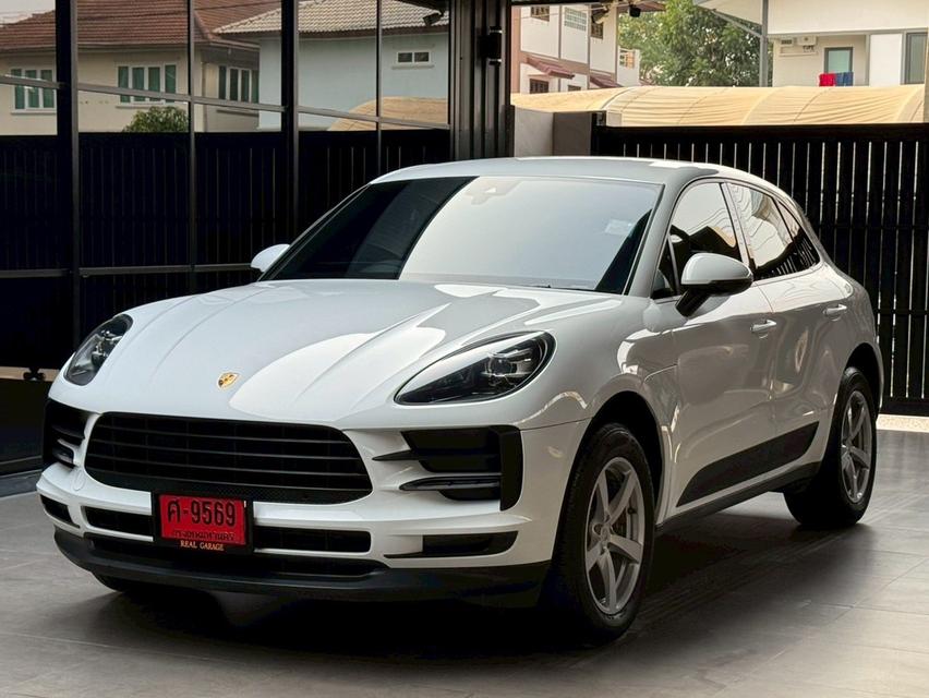 PORSCHE MACAN 2.0 TURBO ปี2020 วิ่ง 50000 KM.