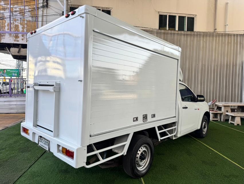 ISUZU D-MAX SPARK 1.9 B MT 2019 7